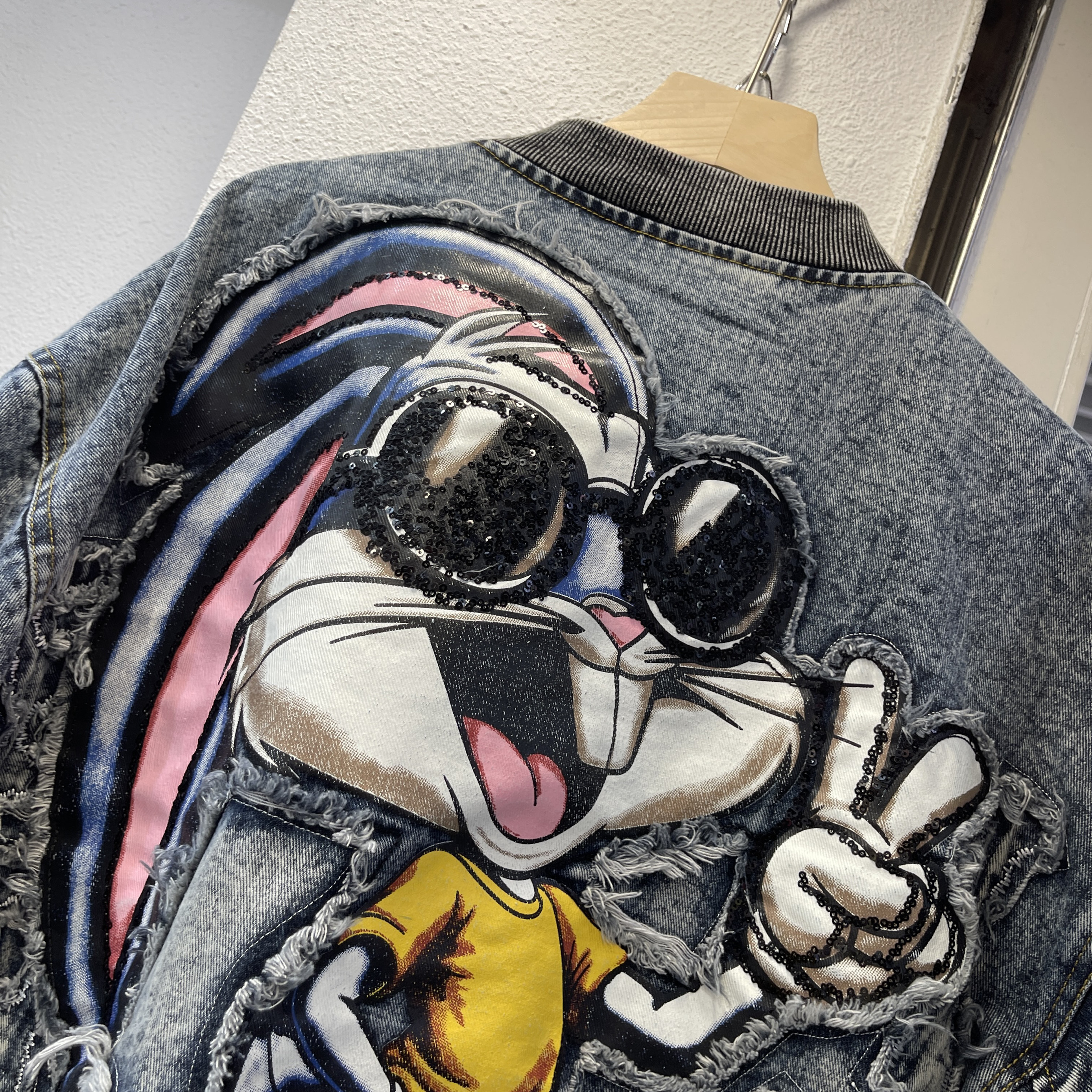 Loose Fit Rabbit Eight Brother - đánh giá và giá Embroidery Rabbit
