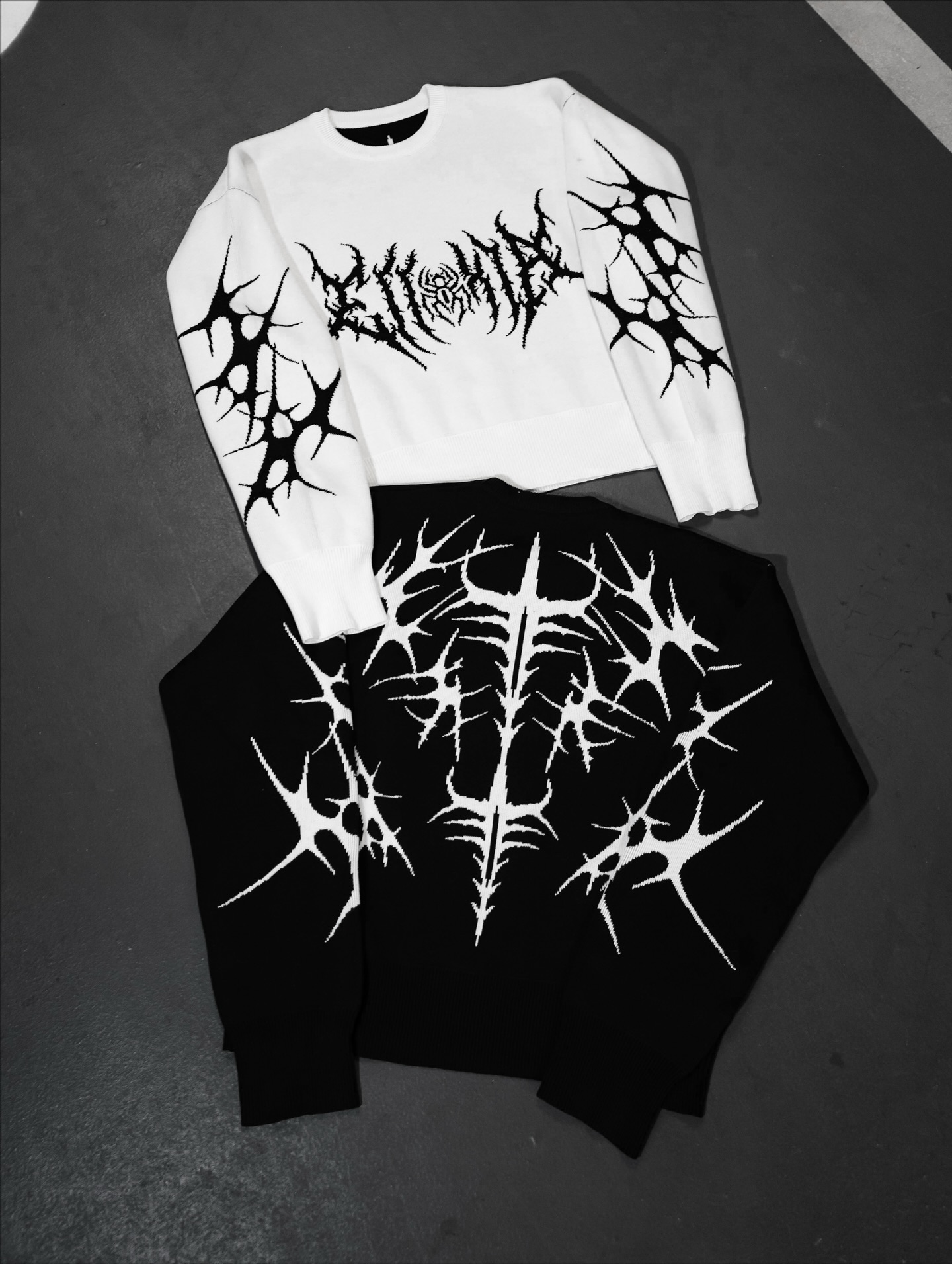 Women's Casual Punk Top Black  - đánh giá và giá Embroidery Font