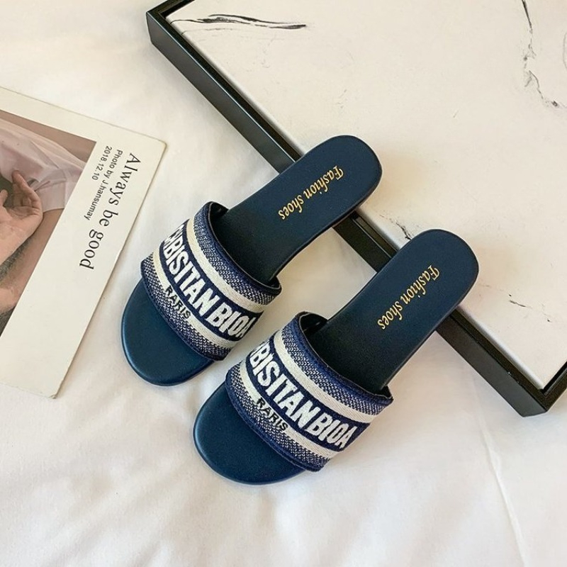 Women's Fashion Flat Slippers  - đánh giá và giá Embroidery Font