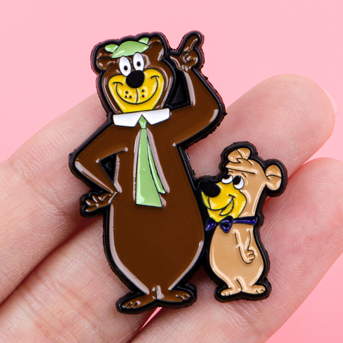 Cute Bear Enamel Pin Cartoon B - đánh giá và giá Embroidery Illustration