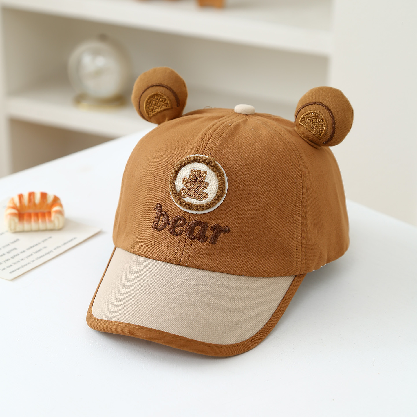 A cute children's baseball cap - đánh giá và giá Embroidery Hat Machine